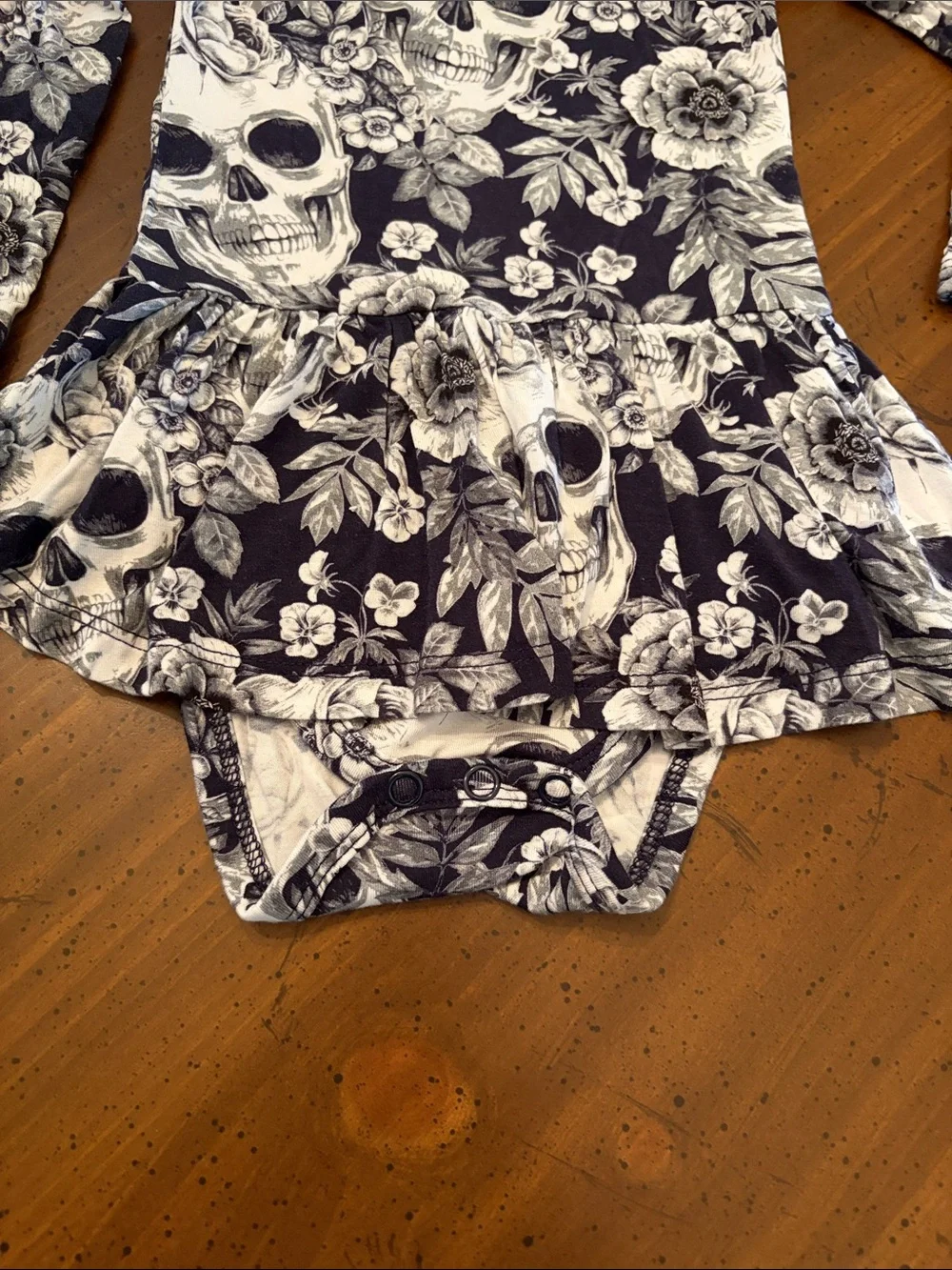 Little Bum Bums “Skeletons in the Closet”Long-Sleeve Baby Dress Bodysuit 6-12M